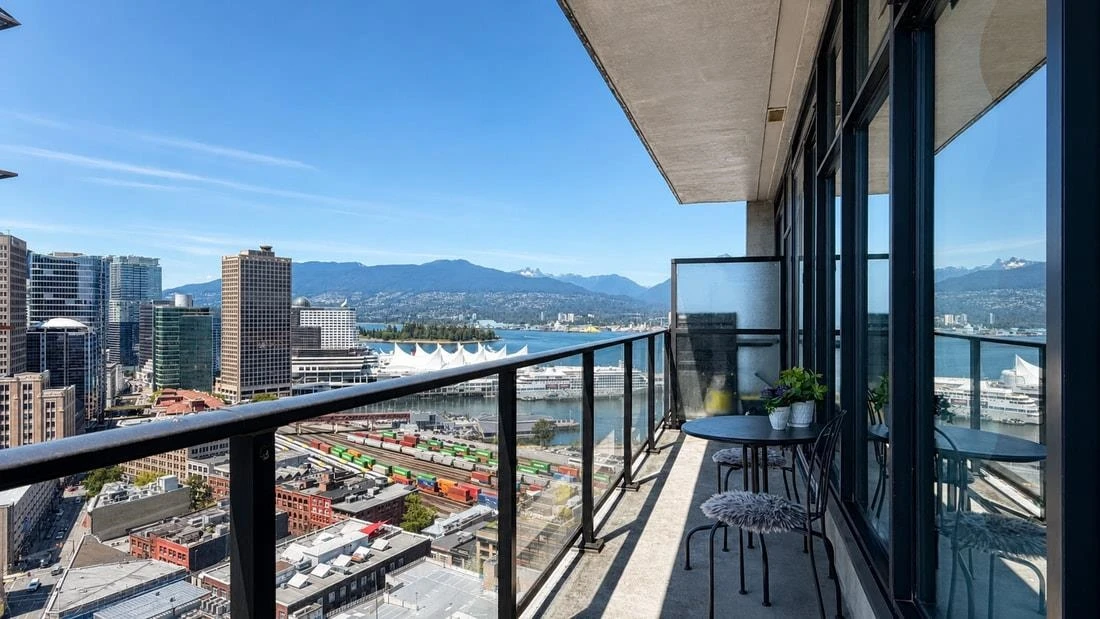 Family Room Photo of 2908 108 W Cordova Street, Vancouver, BC