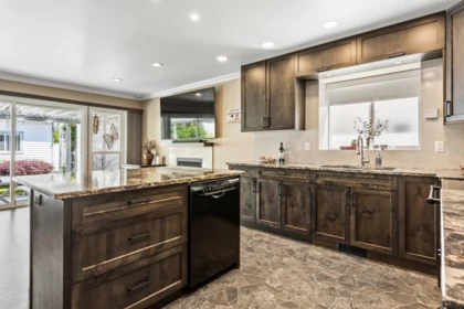 Guest Bathroom Photo of 46677 Ramona Drive, Chilliwack, BC