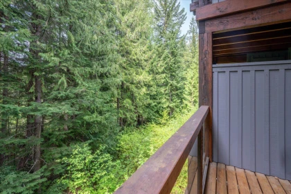 Walk-In Closet Photo of 1 4668 Blackcomb Way, Whistler, BC