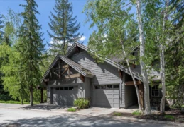 1 4668 Blackcomb Way, Whistler, BC