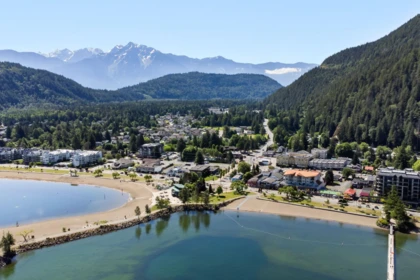 212C 160 Esplanade Avenue, Harrison Hot Springs, BC, Harrison Hot Springs — Apartment/Condo for sale