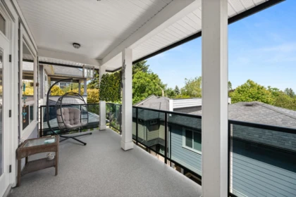 Swimming Pool Photo of 10 1426 FINLAY STREET, White Rock BC V4B 4L5