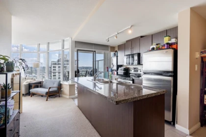 Kitchen Island Photo of 3502 898 Carnarvon Street, New Westminster, BC