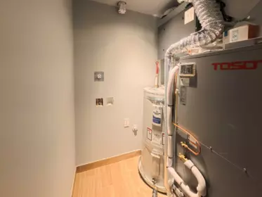 Basement Recreation Room Photo of 1 2559 W King Edward Avenue, Vancouver, BC