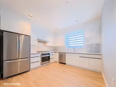 Kitchen Photo of 1 2559 W King Edward Avenue, Vancouver, BC