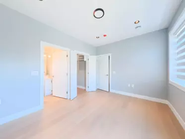 Powder Room Photo of 1 2559 W King Edward Avenue, Vancouver, BC
