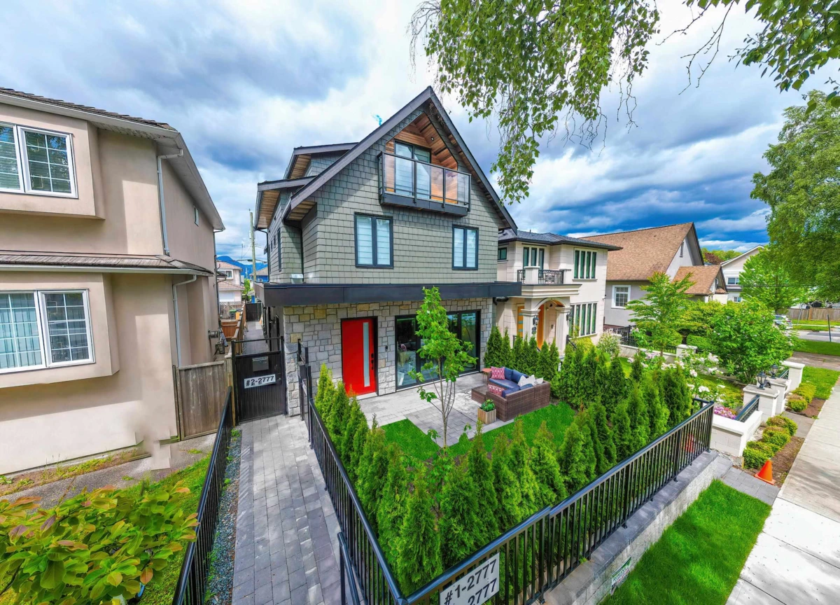 Exterior Rear Photo of 1 2777 E 27th Avenue, Vancouver, BC