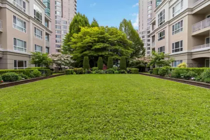 226 3098 Guildford Way, Coquitlam, BC, Coquitlam — Apartment/Condo for sale