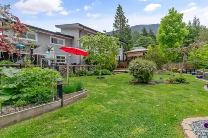 Outdoor Deck Photo of 474 Alder Avenue, Harrison Hot Springs, BC