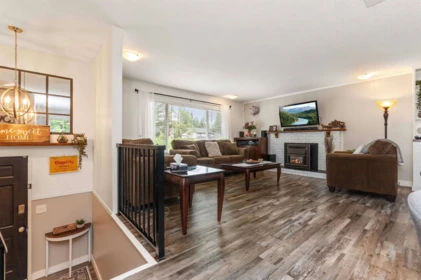 Kitchen Island Photo of 20327 44 Avenue, Langley, BC