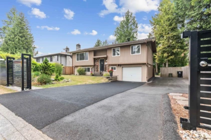 Outdoor Deck Photo of 20327 44 Avenue, Langley, BC