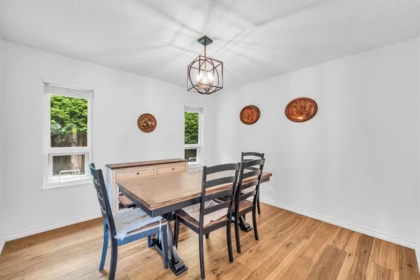 Kitchen Island Photo of 5331 Tiffany Place, Richmond, BC