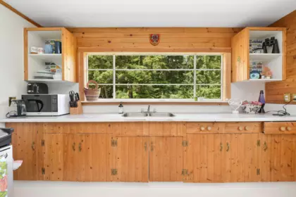 Office / Den Photo of 222 Skana Gate Road, Mayne Island, BC