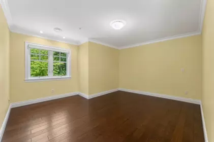 Hallway Photo of 4530 Osler Street, Vancouver, BC