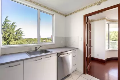 Primary Bathroom Photo of 701 7680 Granville Avenue, Richmond, BC