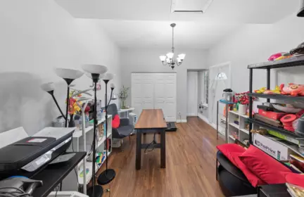 Hallway Photo of 15440 95a Avenue, Surrey, BC