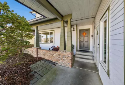 Outdoor Patio Photo of 15440 95a Avenue, Surrey, BC