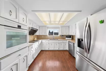 Pantry Photo of 15440 95a Avenue, Surrey, BC