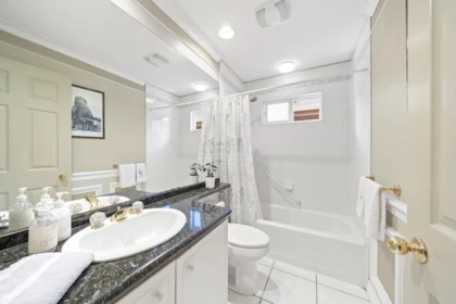 Mudroom Photo of 12100 Harrison Avenue, Richmond, BC