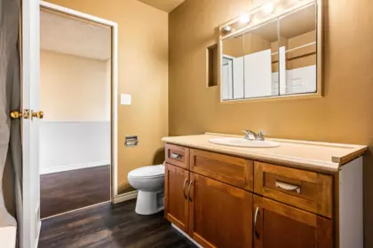 Hallway Photo of 34 45215 Wolfe Road, Chilliwack, BC