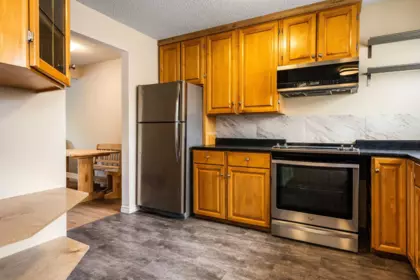 Kitchen Island Photo of 34 45215 Wolfe Road, Chilliwack, BC