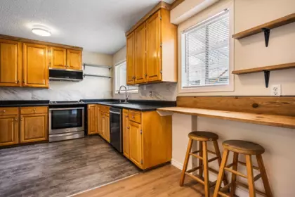 Kitchen Photo of 34 45215 Wolfe Road, Chilliwack, BC