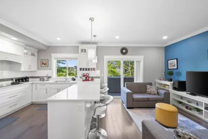 Breakfast Nook Photo of 9 7177 179 Street, Surrey, BC