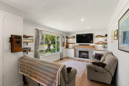 Kitchen Island Photo of 4576 61 Street, Delta, BC