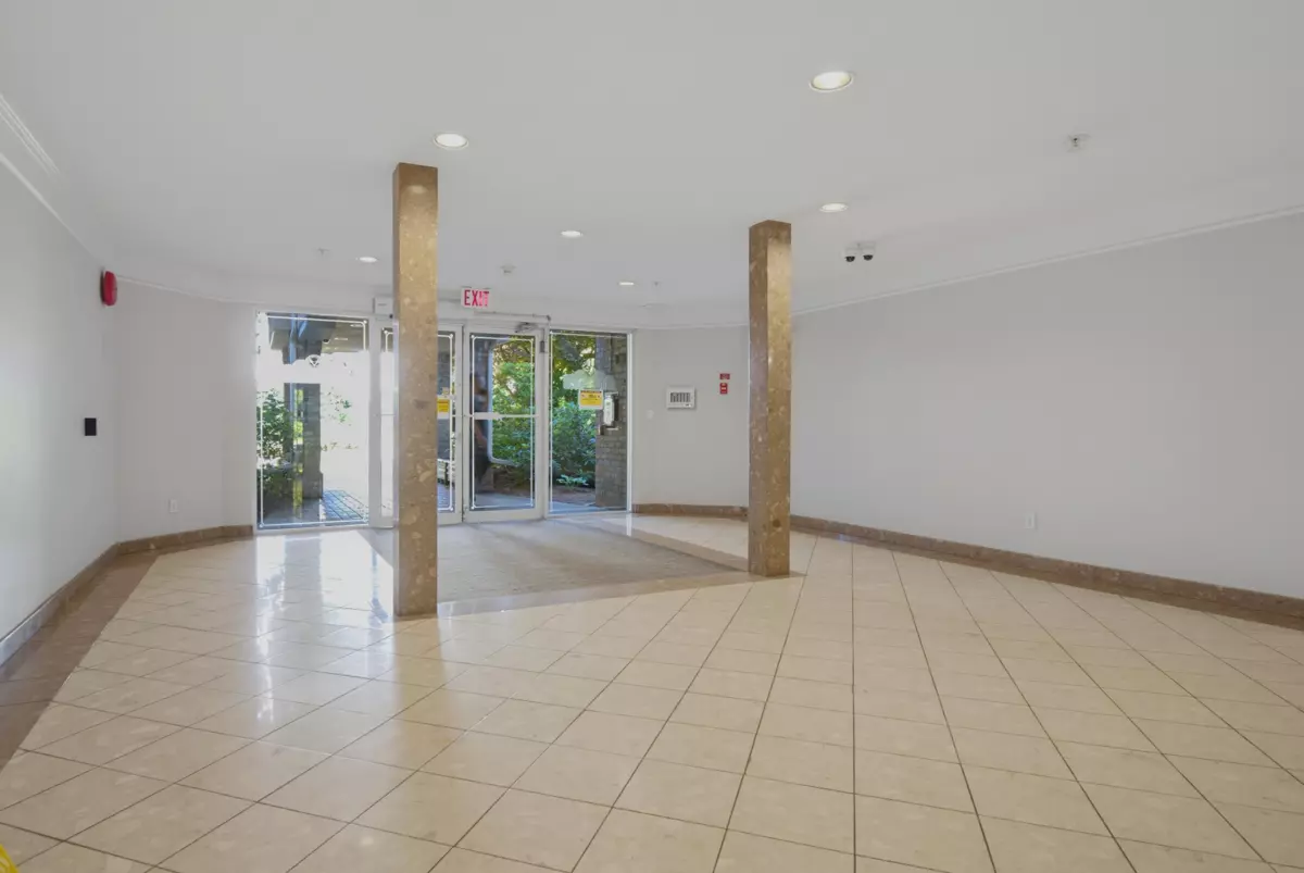 Dining Area Photo of 217 7151 121 Street, Surrey, BC