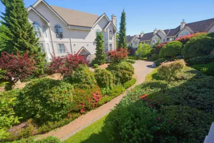 Front Yard Photo of 217 7151 121 Street, Surrey, BC
