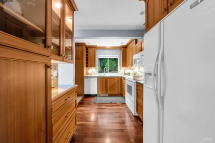 Guest Bathroom Photo of 7238 Braeside Drive, Burnaby, BC