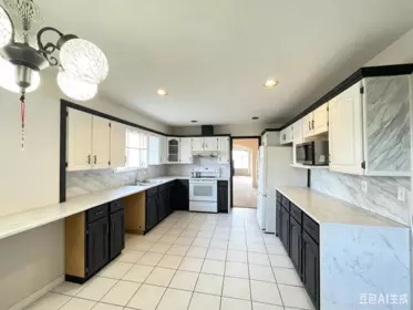 Mudroom Photo of 714 Rennie Place, New Westminster, BC