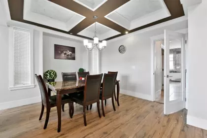 Entry Foyer Photo of 7 3363 Horn Street, Abbotsford, BC