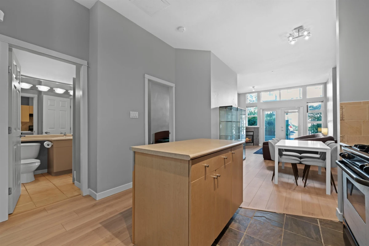Living Room Photo of 102 2102 W 38th Avenue, Vancouver, BC