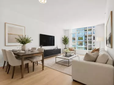 604 2780 Valley Centre Avenue, North Vancouver, BC, North Vancouver — Apartment/Condo for sale