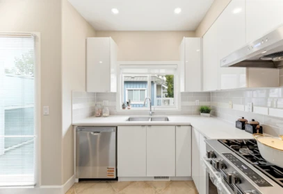 Walk-In Closet Photo of 22 12333 English Avenue, Richmond, BC
