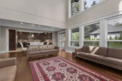 Kitchen Island Photo of 14095 30a Avenue, Surrey, BC