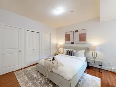 Basement Recreation Room Photo of 305 4468 Albert Street, Burnaby, BC