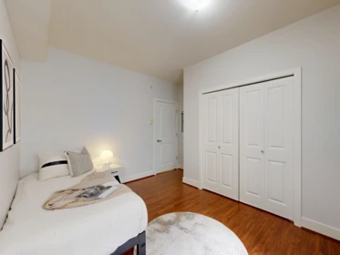 Entry Foyer Photo of 305 4468 Albert Street, Burnaby, BC