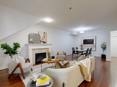 Primary Bedroom Photo of 305 4468 Albert Street, Burnaby, BC