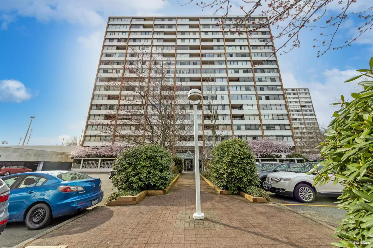 Family Room Photo of 1209 6631 Minoru Boulevard, Richmond, BC
