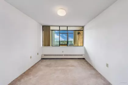 Laundry Room Photo of 1209 6631 Minoru Boulevard, Richmond, BC