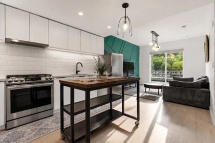 Kitchen Island Photo of 605 3018 St George Street, Port Moody, BC