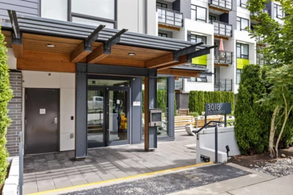 Outdoor Deck Photo of 605 3018 St George Street, Port Moody, BC