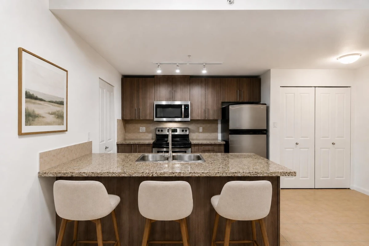 Dining Area Photo of 1005 898 Carnarvon Street, New Westminster, BC