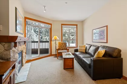 212 4660 Blackcomb Way, Whistler, BC, Whistler — Apartment/Condo for sale