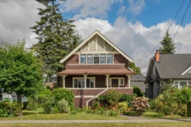 819 Eighth Avenue, New Westminster, BC