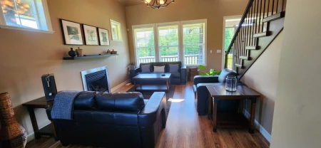 Dining Area Photo of 34324 White Avenue, Mission, BC