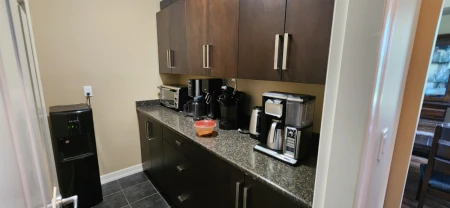 Kitchen Island Photo of 34324 White Avenue, Mission, BC