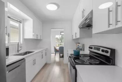 Kitchen Island Photo of 3515 Richmond Street, Richmond, BC